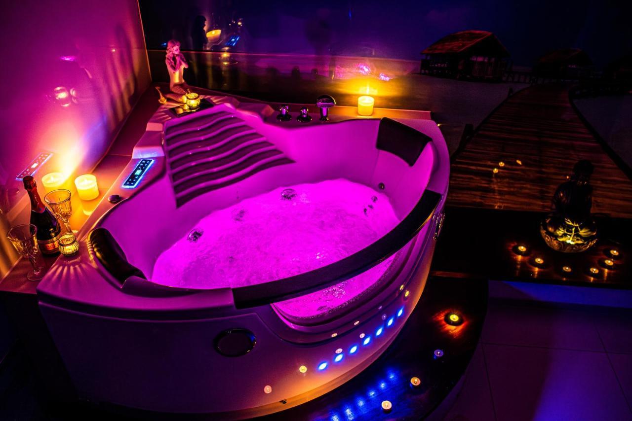 Jacuzzi Apartment Zen Krasków Exterior foto