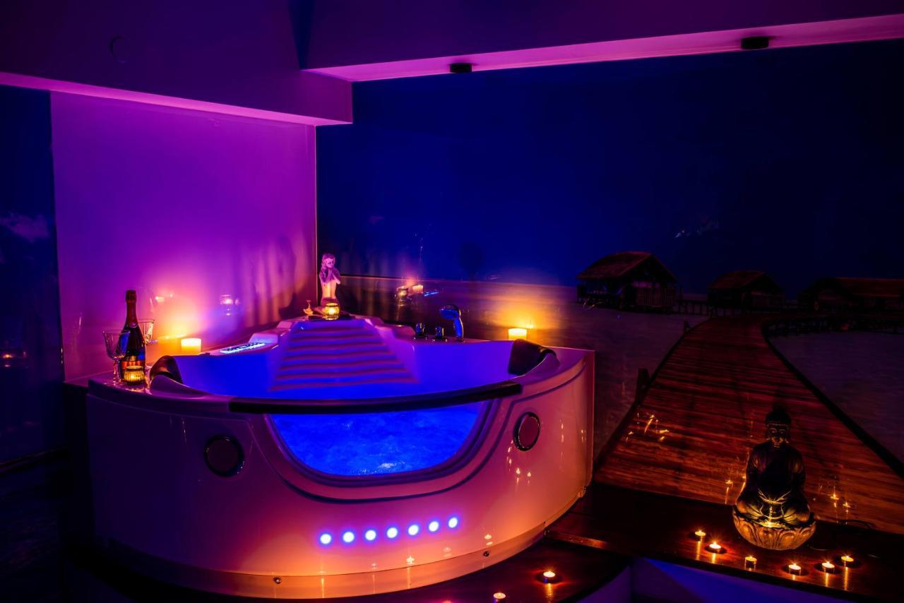 Jacuzzi Apartment Zen Krasków Exterior foto